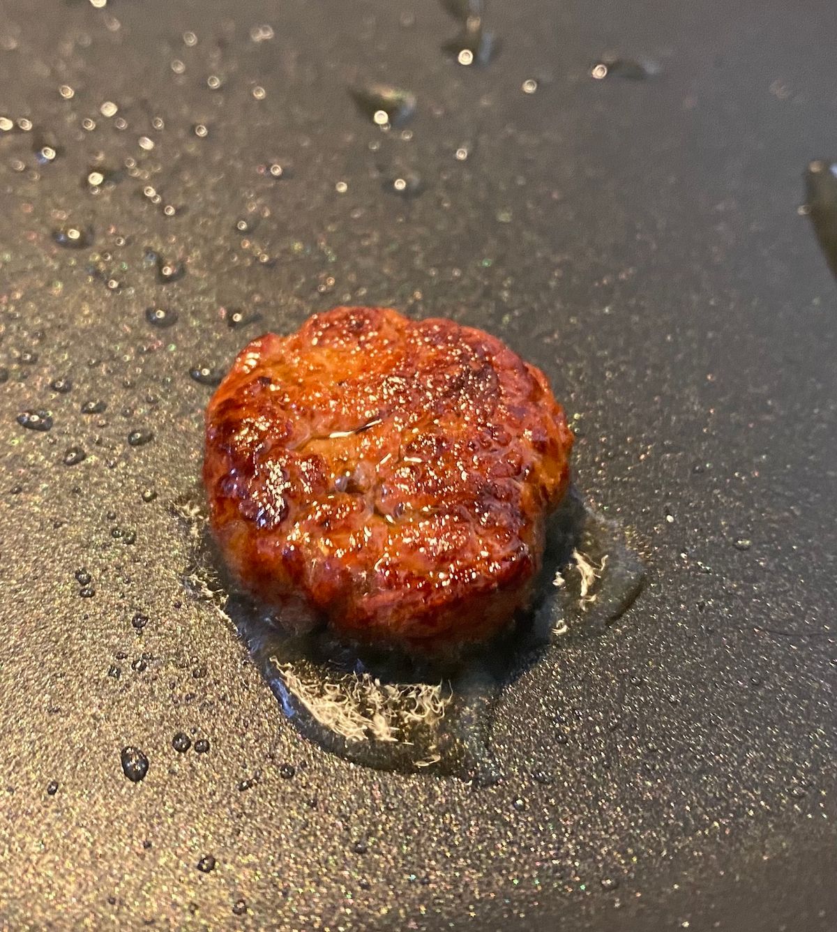 A koji mold patty after frying looks much like its meat counterpart.